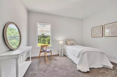 Bedroom - 463 Jesse Work Rd, Dickson, TN 37055 photo 6 of 7