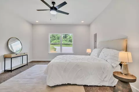 Bedroom - 463 Jesse Work Rd, Dickson, TN 37055 photo 2 of 7