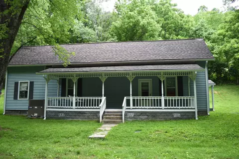 86 Dog Branch Rd S, Pleasant Shade, TN 37145