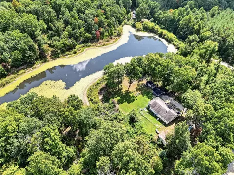 980 Sharon Cir, Crossville, TN 38572