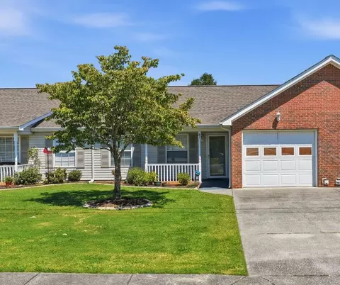 83 Flagstone Dr, Rossville, GA 30741