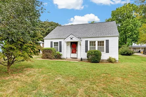 Exterior - 508 Eastview Dr, Franklin, TN 37064 photo 6 of 10