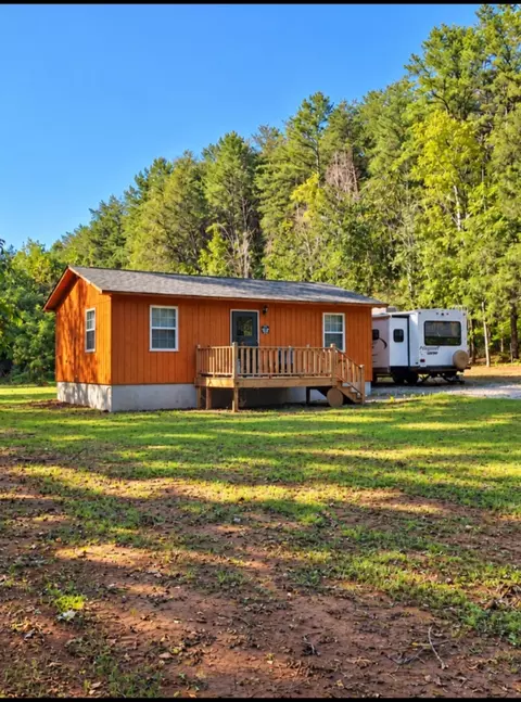 375 Cagle Rd, Tellico Plains, TN 37385