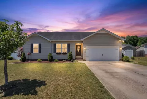 211 Williamsburg Cir, Tullahoma, TN 37388