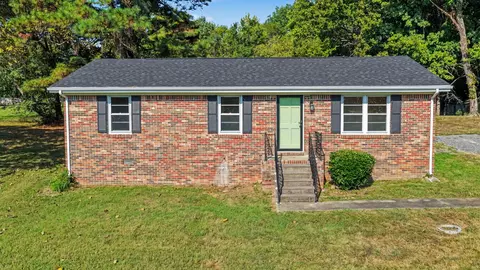 145 Wallace Ave, Cadiz, KY 42211