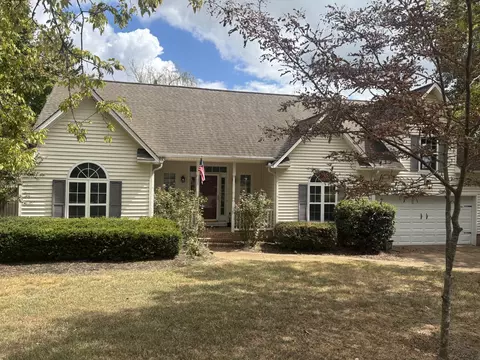 2006 Spring Meadow Cir, Spring Hill, TN 37174