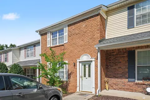 129 Five Oaks Dr, Nashville, TN 37217