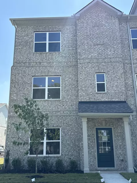 140 Rosebush Ln, Lebanon, TN 37087