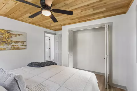 Bedroom - 621 Dixon Branch Rd, Loretto, TN 38469 photo 6 of 8
