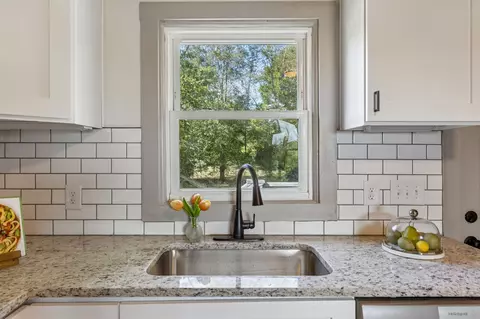 Kitchen - 621 Dixon Branch Rd, Loretto, TN 38469 photo 4 of 4