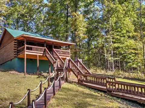 589 Hayes Ridge Rd, Indian Mound, TN 37079