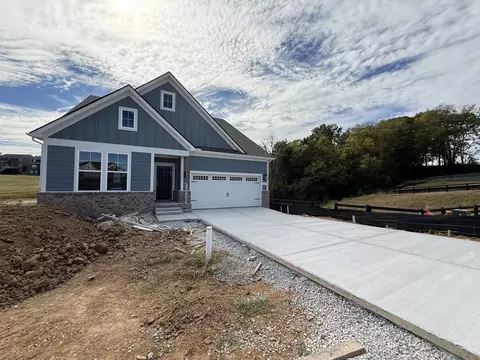 3322 Parmenter St, Columbia, TN 38401