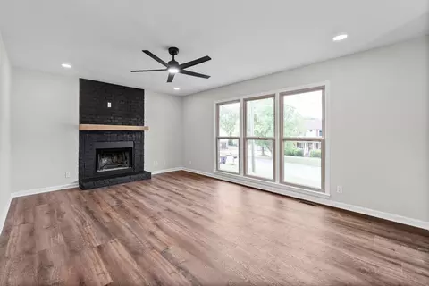 2161 Amadeus Dr, Clarksville, TN 37040