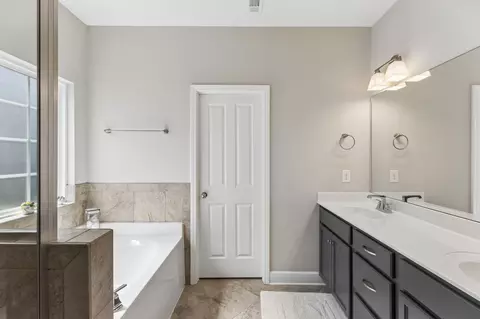 Bath - 237 Star Pointer Way, Spring Hill, TN 37174 photo 4 of 10