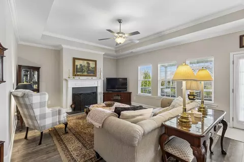 Living - 237 Star Pointer Way, Spring Hill, TN 37174 photo 2 of 5
