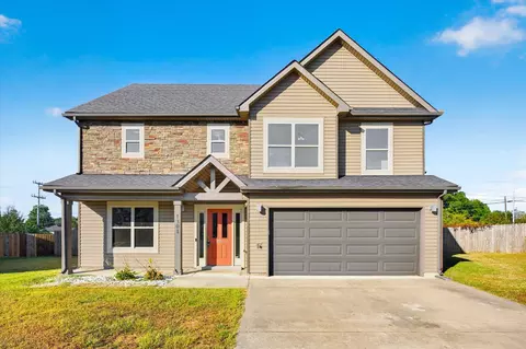 1301 Eagles View Dr, Clarksville, TN 37040