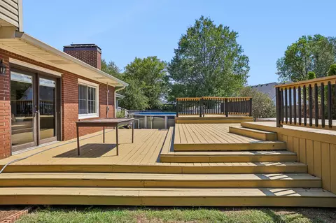 Exterior - 2546 Summit Ct, Murfreesboro, TN 37130 photo 9 of 18