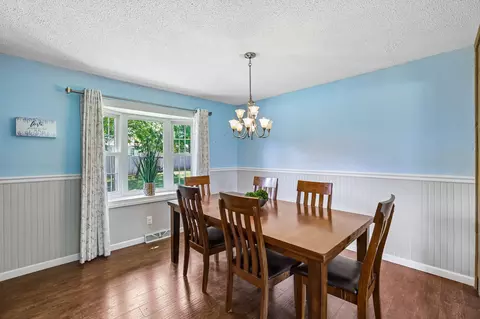 Dining - 2546 Summit Ct, Murfreesboro, TN 37130 photo 2 of 5