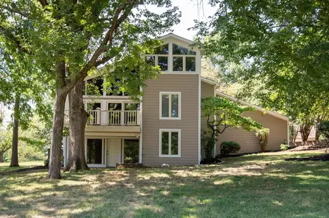179 Clifftop Dr, Hendersonville, TN 37075