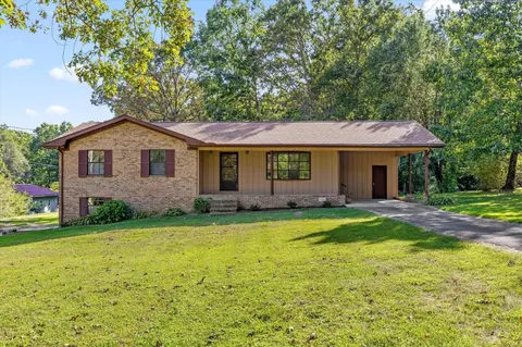 102 Fawn Trl, Signal Mountain, TN 37377