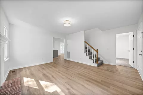 Living - 205 Timberlake Dr, Springfield, TN 37172 photo 3 of 3