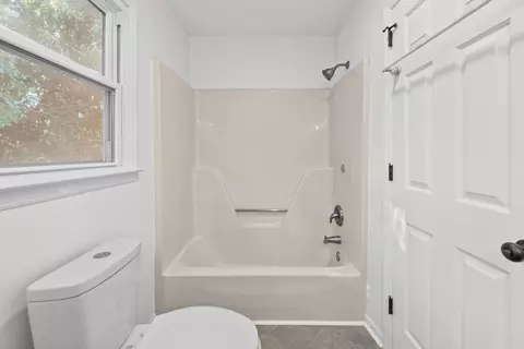Bath - 205 Timberlake Dr, Springfield, TN 37172 photo 3 of 3