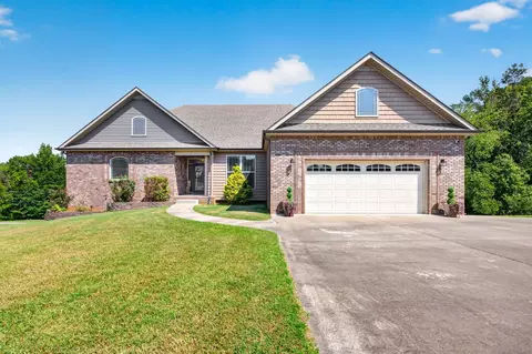 814 Iron Wood Cir, Clarksville, TN 37043