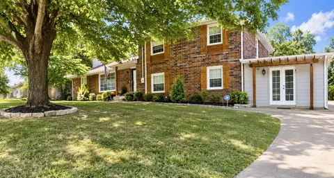 121 Grandview Cir, Old Hickory, TN 37138