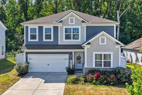 547 Ballard Dr, White House, TN 37188