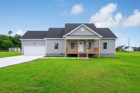 890 Michaels Rd, Trenton, GA 30752