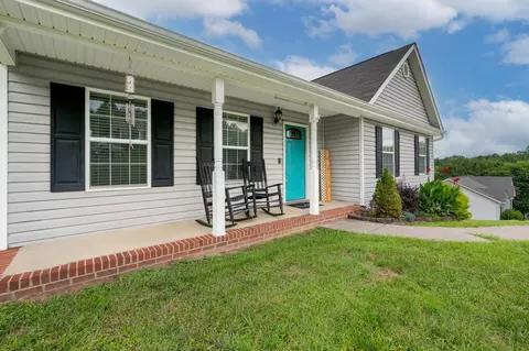 610 Eagle View Dr, Ringgold, GA 30736 photo 2