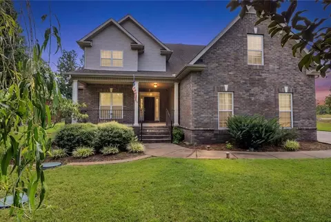 1204 Lunar Dr, Murfreesboro, TN 37129