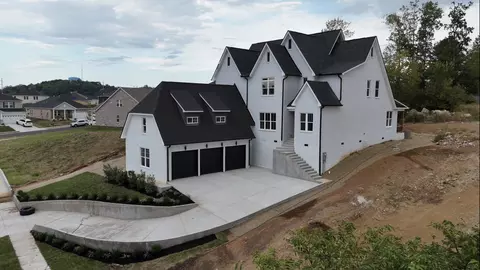 124 Manor Way, Hendersonville, TN 37075