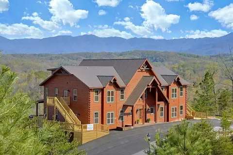 2006 Thistle Thorn Trl #KINGOFTHEMOAIN, Sevierville, TN 37876