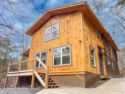 908 Bryan View Rd, Sevierville, TN 37862