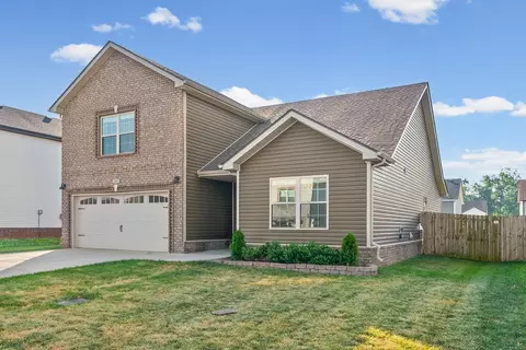 247 Dugger Dr, Clarksville, TN 37042