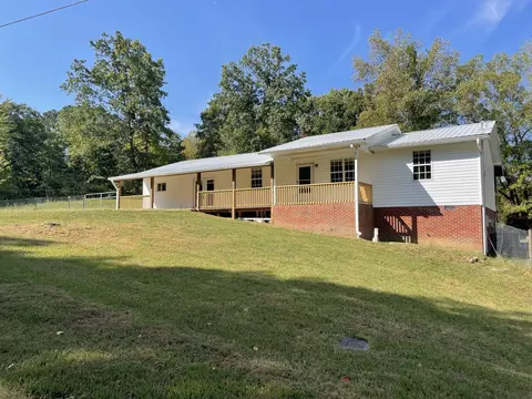10568 Twin Springs Ln, Bon Aqua, TN 37025