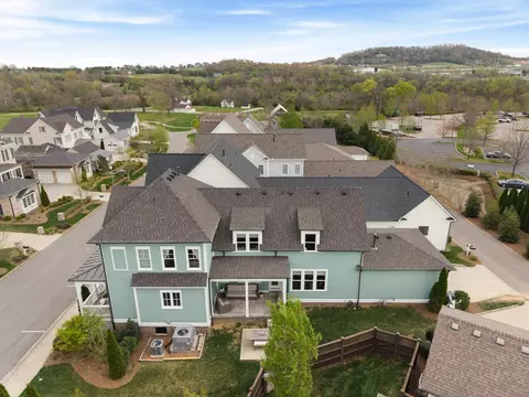 View/Area - 302 Hughes Ln, Franklin, TN 37064 photo 2 of 5