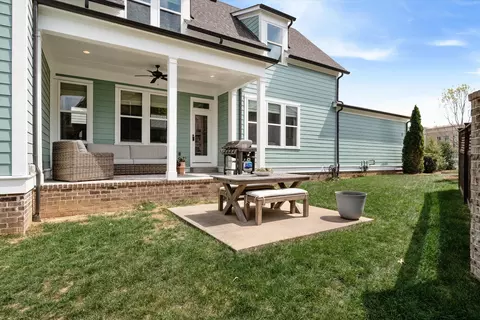 Exterior - 302 Hughes Ln, Franklin, TN 37064 photo 12 of 17
