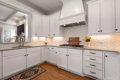 Kitchen - 302 Hughes Ln, Franklin, TN 37064 photo 2 of 5