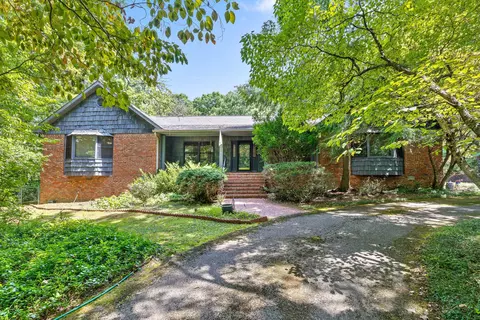 2325 Wood Sorrell Ln, Signal Mountain, TN 37377