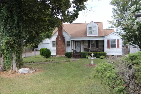 831 Dewees Ave, Nashville, TN 37204