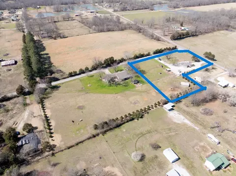 9075 Old State Route 1, New Johnsonville, TN 37134