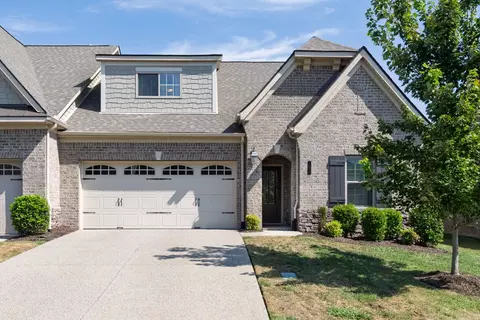 1048 Callaway Dr, Lebanon, TN 37087