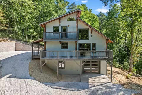3261 Butterfly Hollow Rd, Maryville, TN 37803