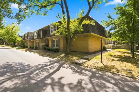 3000 Hillsboro Pike #136, Nashville, TN 37215