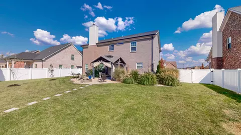 Exterior - 516 Eagleview Dr, Eagleville, TN 37060 photo 6 of 9