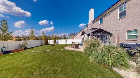 Exterior - 516 Eagleview Dr, Eagleville, TN 37060 photo 4 of 9