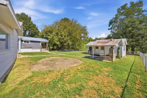 Exterior - 66 Davis St, Dunlap, TN 37327 photo 15 of 17