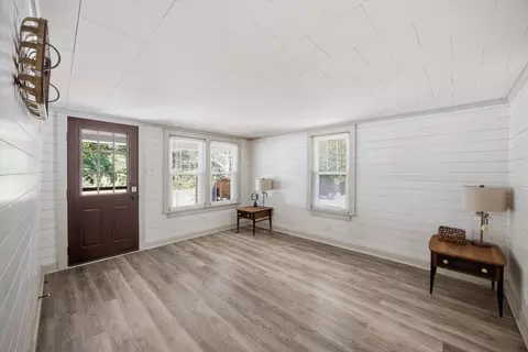 Living - 66 Davis St, Dunlap, TN 37327 photo 1 of 3